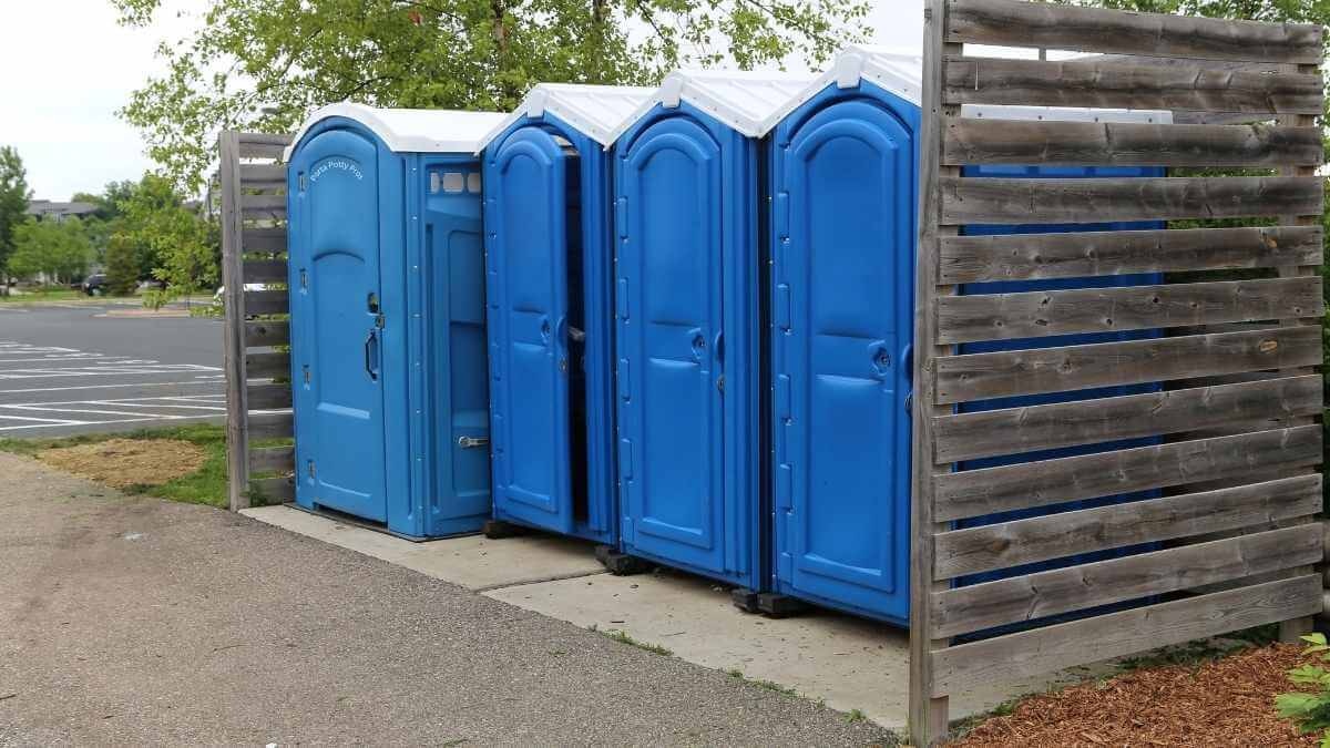 Porta Potty Rental Pros - Quality Portable Restroom Services in Eastlake, MI, 49626